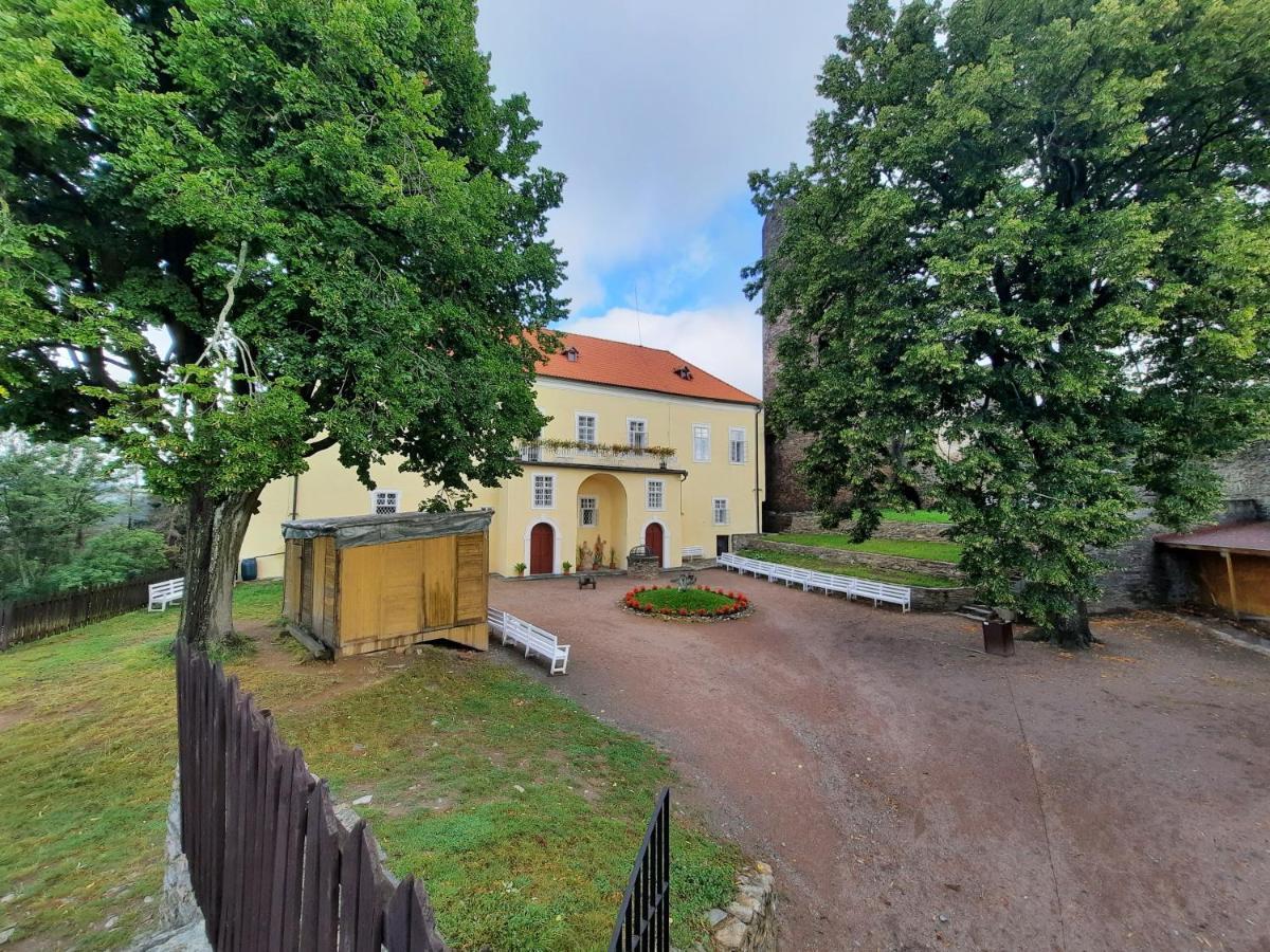 Penzion Hradu Svojanov Hotel Svojanov  Exterior photo